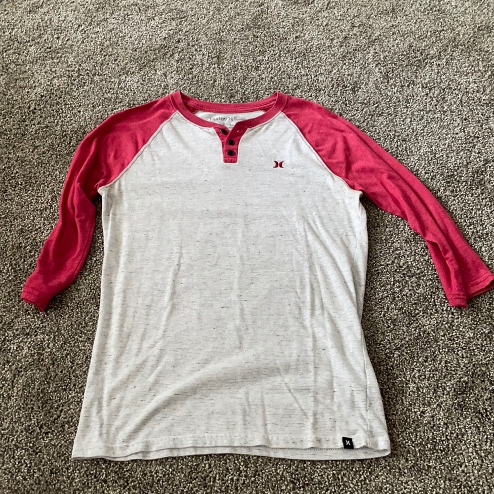 Hurley 3/4 sleeve shirt